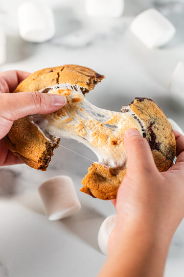 GOOEY MARSHMALLOW COOKIE